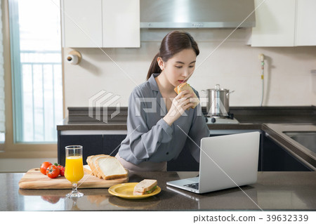 Conceptable photo of new married couple daily life. 142 Conceptable photo of new married couple daily life. 142 39632339
