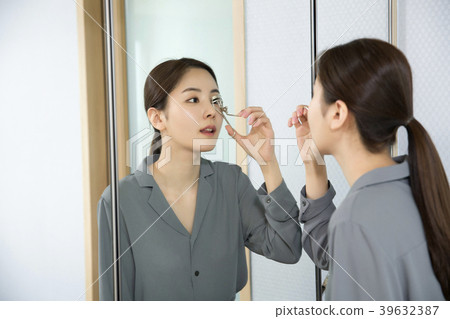 Conceptable photo of new married couple daily life. 113 Conceptable photo of new married couple daily life. 113 39632387