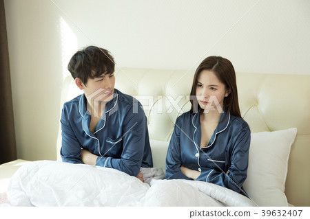Conceptable photo of new married couple daily life. 082 Conceptable photo of new married couple daily life. 082 39632407