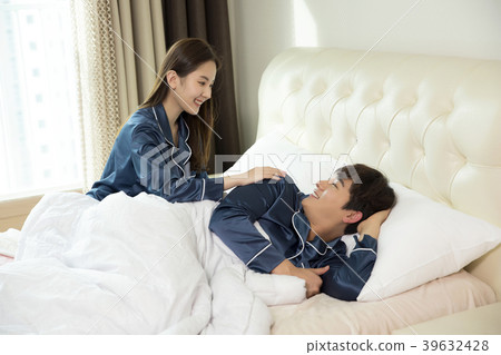 Conceptable photo of new married couple daily life. 065 Conceptable photo of new married couple daily life. 065 39632428
