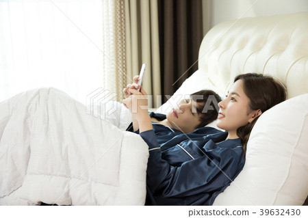 Conceptable photo of new married couple daily life. 060 Conceptable photo of new married couple daily life. 060 39632430