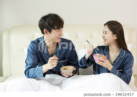 Conceptable photo of new married couple daily life. 059 Conceptable photo of new married couple daily life. 059 39632457