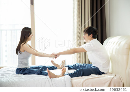 Conceptable photo of new married couple daily life. 045 Conceptable photo of new married couple daily life. 045 39632461