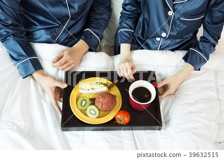 Conceptable photo of new married couple daily life. 003 Conceptable photo of new married couple daily life. 003 39632515