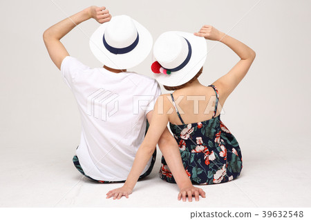 Happy young traveler couple concept photo. set out on a trip to honeymoon, camping and summer vacation concept isolated on white background. 483 Happy young traveler couple concept photo. set out on a trip to honeymoon, camping and summer vacation concept isolated on white background. 483 39632548