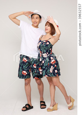 Happy young traveler couple concept photo. set out on a trip to honeymoon, camping and summer vacation concept isolated on white background. 452 Happy young traveler couple concept photo. set out on a trip to honeymoon, camping and summer vacation concept isolated on white background. 452 39632557