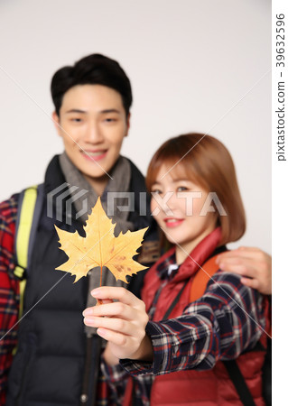 Happy young traveler couple concept photo. set out on a trip to honeymoon, camping and summer vacation concept isolated on white background. 390 Happy young traveler couple concept photo. set out on a trip to honeymoon, camping and summer vacation concept isolated on white background. 390 39632596