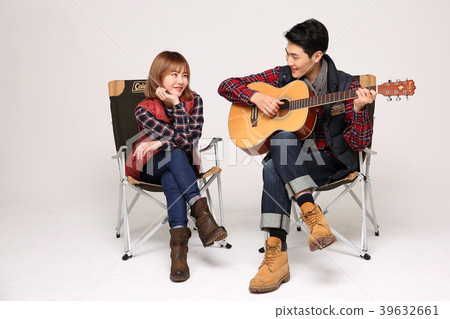 Happy young traveler couple concept photo. set out on a trip to honeymoon, camping and summer vacation concept isolated on white background. 414 Happy young traveler couple concept photo. set out on a trip to honeymoon, camping and summer vacation concept isolated on white background. 414 39632661