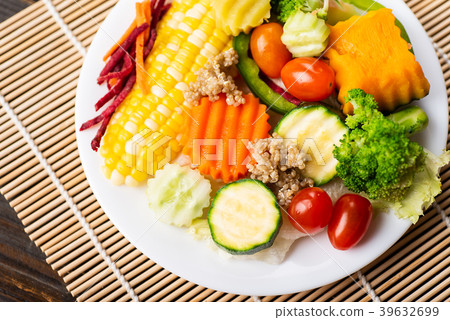 Vegetables salad, healthy food, top view Vegetables salad, healthy food, top view 39632699