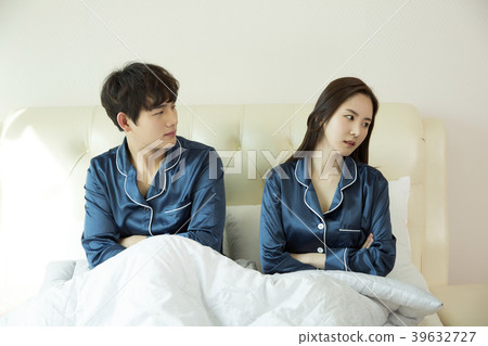 Conceptable photo of new married couple daily life. 081 Conceptable photo of new married couple daily life. 081 39632727