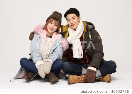 Happy young traveler couple concept photo. set out on a trip to honeymoon, camping and summer vacation concept isolated on white background. 249 Happy young traveler couple concept photo. set out on a trip to honeymoon, camping and summer vacation concept isolated on white background. 249 39632758
