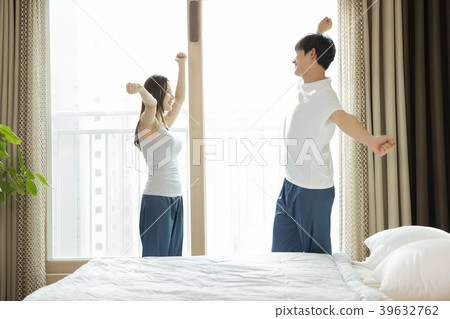 Conceptable photo of new married couple daily life. 040 Conceptable photo of new married couple daily life. 040 39632762