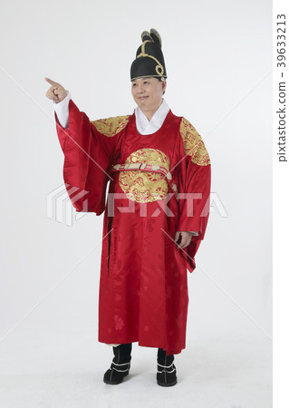A middle-aged man who dressed a king's clothes making funny expression photo. 281 39633213
