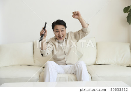 the life of a middle-aged man concept photo. a middle-aged man's work , daily routine and hobbies. 136 39633312