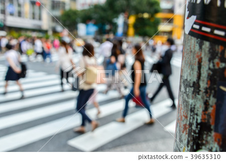Scramble crossing 39635310