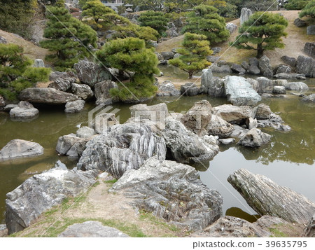 Chiaki Cabinet Garden 39635795