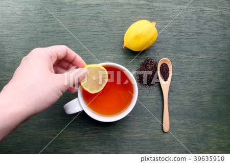 把檸檬片和檸檬茶 把檸檬片和檸檬茶 39635910