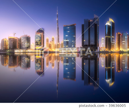 Panoramic view of Dubai Business bay, UAE Panoramic view of Dubai Business bay, UAE 39636005