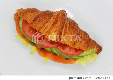 Croissant sandwich Croissant sandwich 39636134