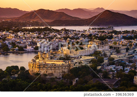 Aerial view of Udaipur's city palace 39636369