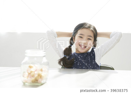 Candy and kids Candy and kids 39638375