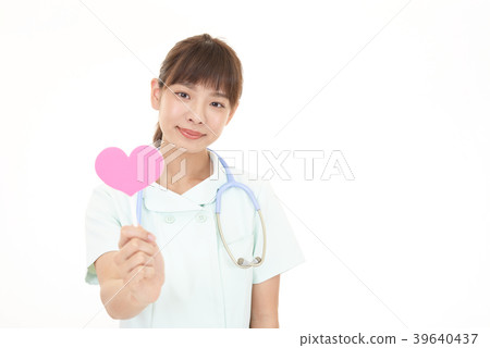 微笑的護士 微笑的護士 39640437