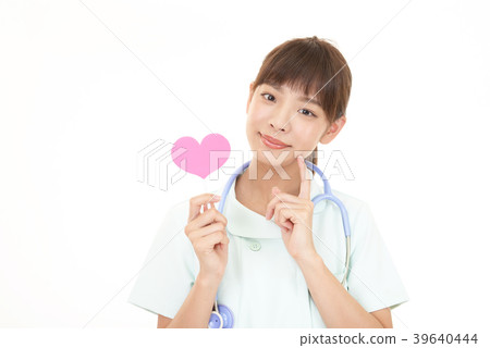 一位微笑的護士 一位微笑的護士 39640444