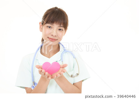 一位微笑的護士 一位微笑的護士 39640446