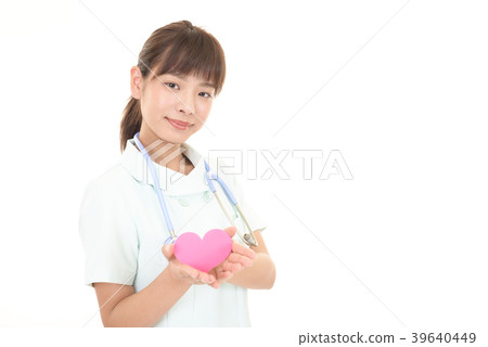 一位微笑的護士 一位微笑的護士 39640449