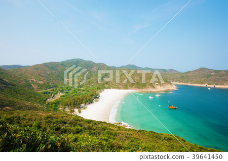 Hong Kong beach at daytime Hong Kong beach at daytime 39641450