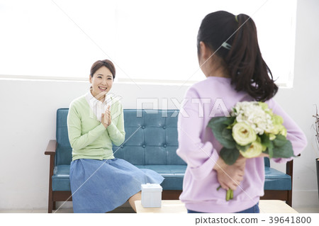 Mother's Day, Mother and Daughter 39641800