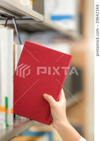 Library, book, hand 39642369