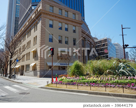 Kobe Former Settlement Kobe Asahi Building Flowerbed 39644179