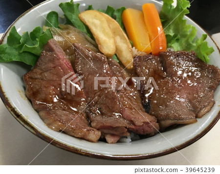 牛肉牛排碗 39645239