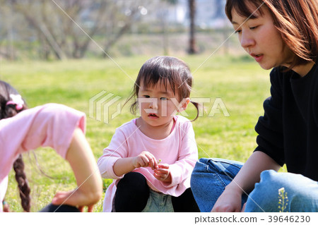Children playing outdoors 39646230