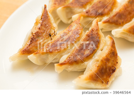 Gyoza  39646564