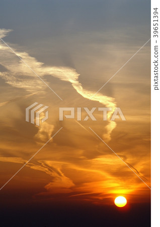 落日的天空 落日的天空 39651394