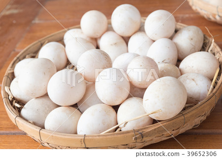 Duck eggs 39652306