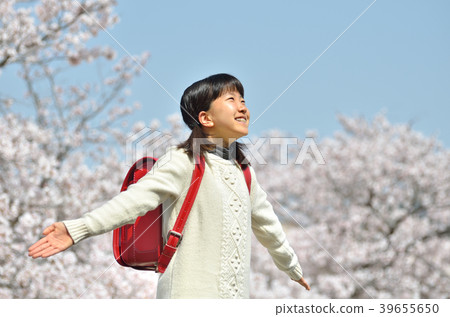 Sixth grade girls (cherry blossoms, graduation, casual) 39655650