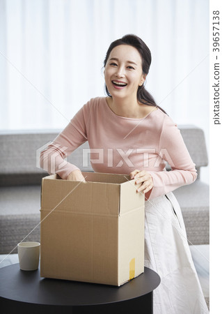 房子,生活,家庭主婦,女人,韓國人 房子,生活,家庭主婦,女人,韓國人 39657138