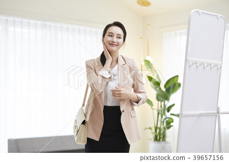 House, Life, Housewife, Woman, Korean 39657156