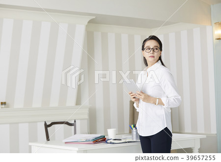 Home, business woman, telecommuting, woman, korean 39657255