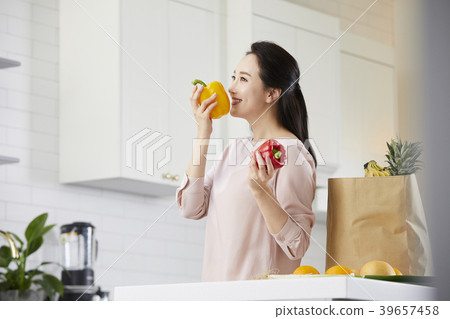 房子,生活,家庭主婦,女人,韓國人 房子,生活,家庭主婦,女人,韓國人 39657458