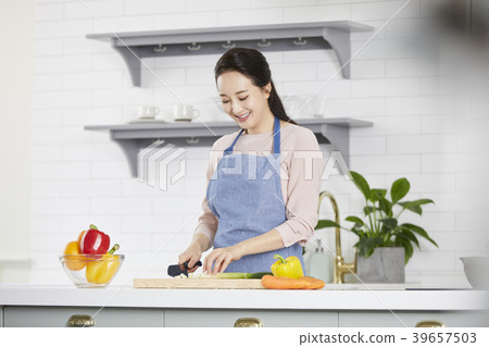 House, Life, Housewife, Woman, Korean 39657503