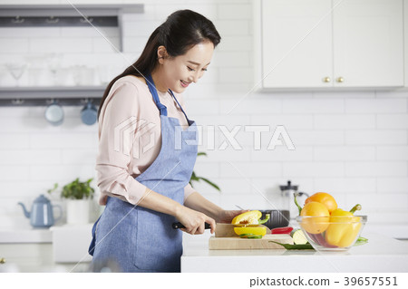 房子，生活，家庭主婦，女人，韓國人 39657551