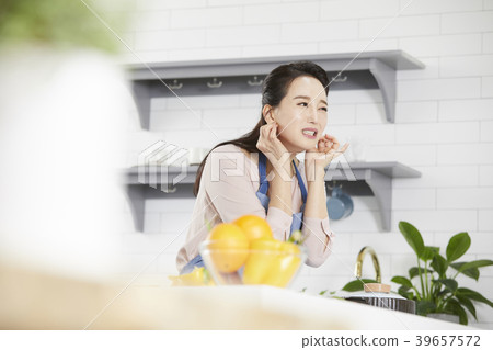 House, Life, Housewife, Woman, Korean House, Life, Housewife, Woman, Korean 39657572