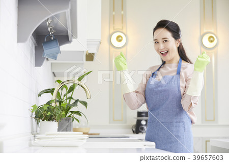 房子,生活,家庭主婦,女人,韓國人 房子,生活,家庭主婦,女人,韓國人 39657603