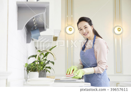 房子,生活,家庭主婦,女人,韓國人 房子,生活,家庭主婦,女人,韓國人 39657611