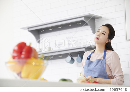 房子,生活,家庭主婦,女人,韓國人 房子,生活,家庭主婦,女人,韓國人 39657648