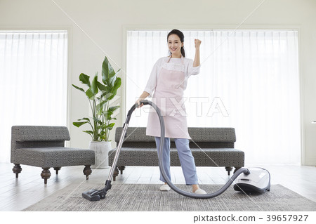 房子,生活,家庭主婦,女人,韓國人 房子,生活,家庭主婦,女人,韓國人 39657927